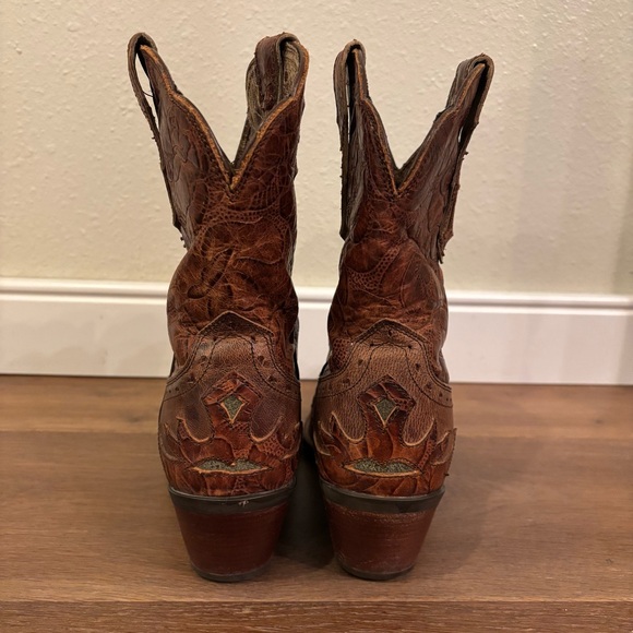 Ariat Dahlia Distressed Tooled Leather Western Cowboy Ankle Boots Womens 8.5 B - Picture 5 of 9